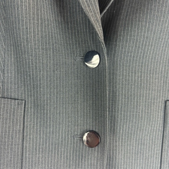 NWT Calvin Klein Women Gray striped 3 button Carrier Blazer Size: 10 - Picture 5 of 16